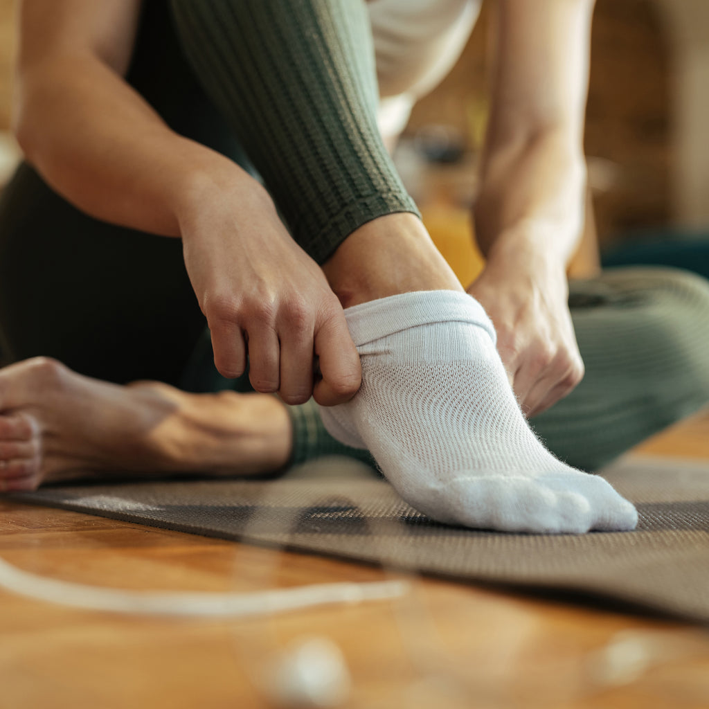 mens socks, no show socks men, black socks, crew socks, amazon essentials men, tube socks, white socks women, ankle socks men, boot socks, mens dress socks, no show socks men, diabetic socks women, dickies socks, hanes socks, bombas socks, black dress