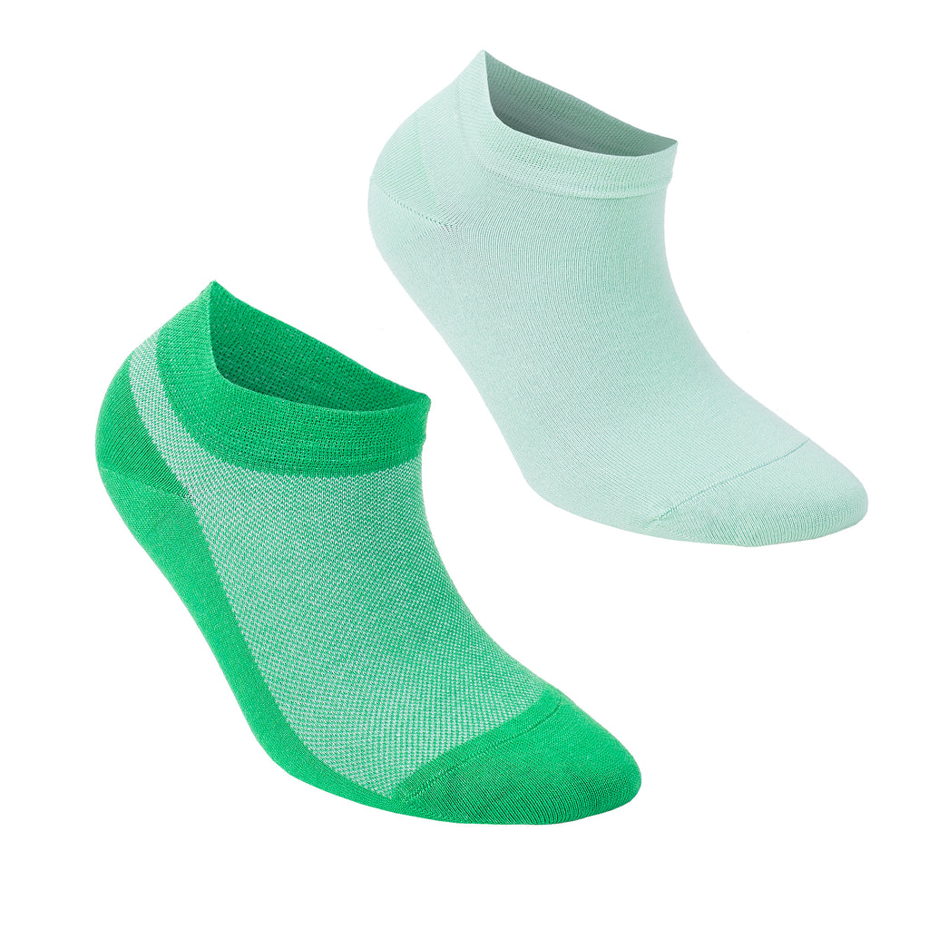 Quality Athletic socks are the best choice of athletic gifts for her for a jeans wear.